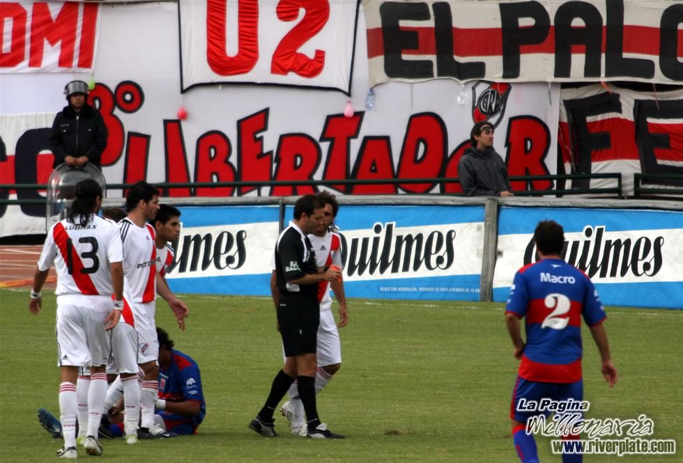 River Plate vs Tigre (CL 2008) 34